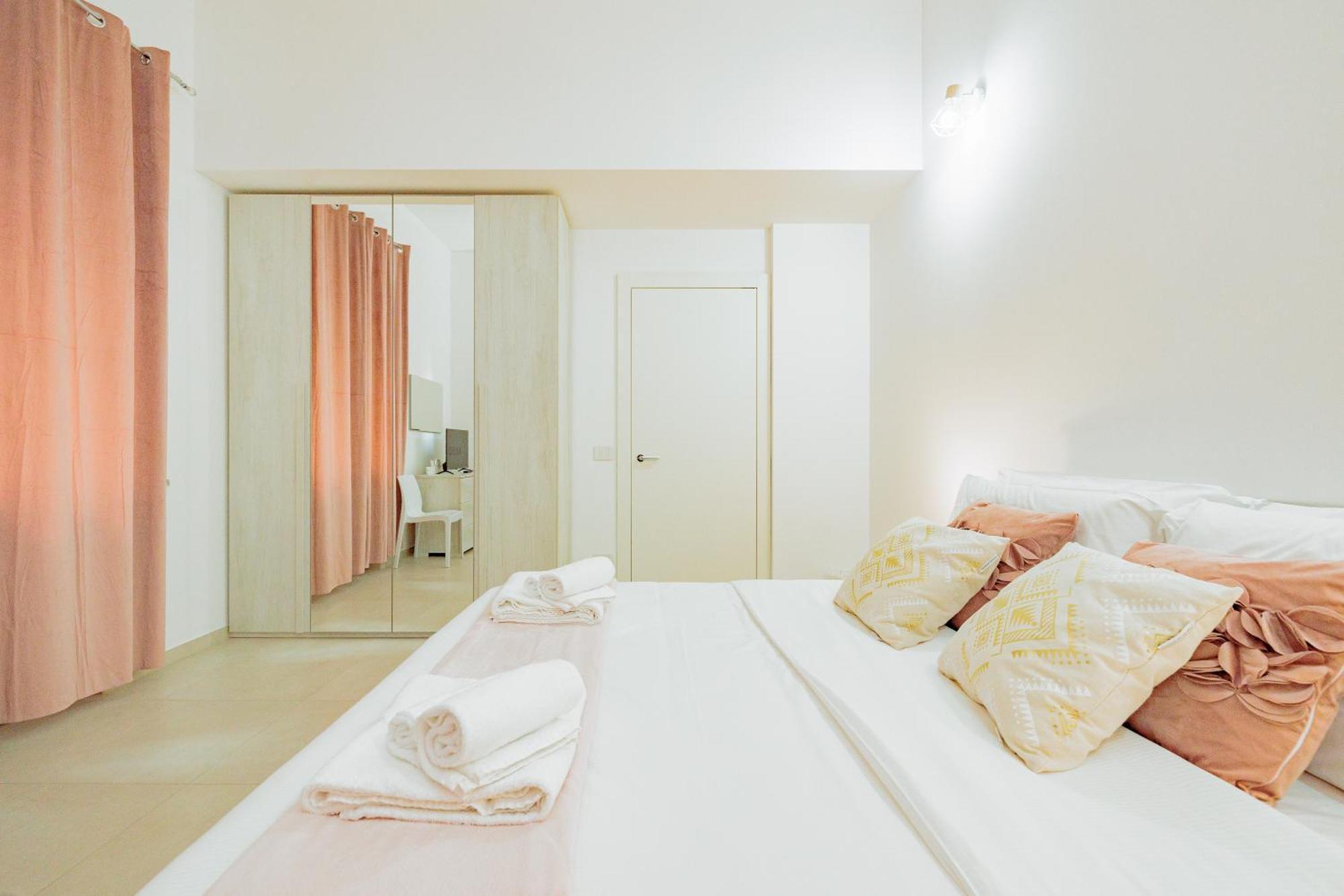 La Casa Di Alessia Nel Centro Di Como - Alessiatravelling エクステリア 写真